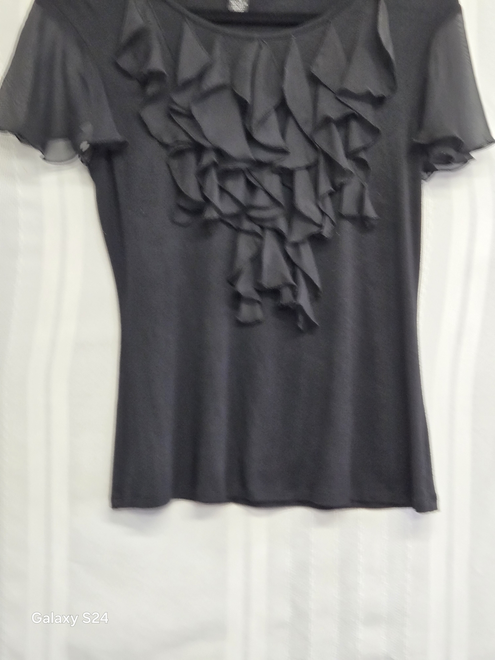CABLE AND GAUGE Black Ruffle Short-Sleeve Top SIZE MD - Picture 3 of 12